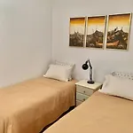 Stylish Beachside House 50 M From The Sea ! Эстепона