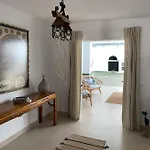 Stylish Beachside House 50 M From The Sea ! Дом отдыха Эстепона