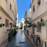 Дом отдыха Stylish Beachside House 50 M From The Sea ! *