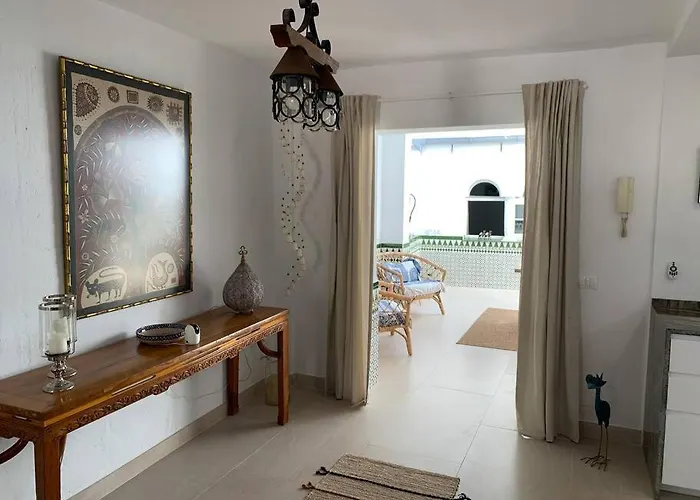 Stylish Beachside House 50 M From The Sea ! Hébergement de vacances Estepona