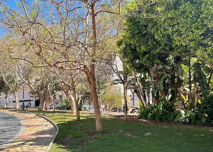 Дом отдыха Stylish Beachside House 50 M From The Sea ! *